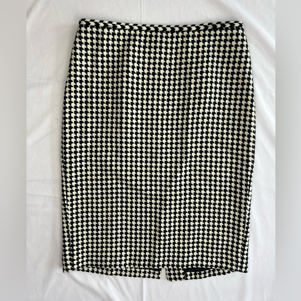 Ann Taylor LOFT houndstooth black/white pencil skirt wool blend fully lined - 6